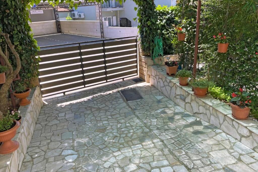 Cozy Apartment Alma, Two Steps From The Sea Medulin Extérieur photo